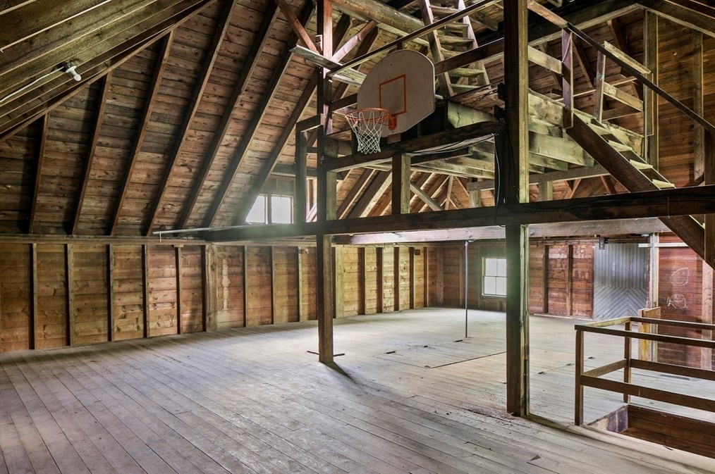 187 Howard St, West Bridgewater MA 02379-1710 exterior