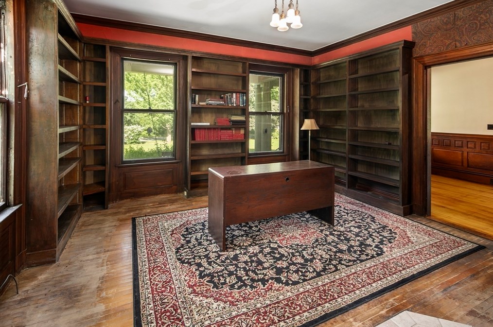 187 Howard St, West Bridgewater MA 02379-1710 exterior