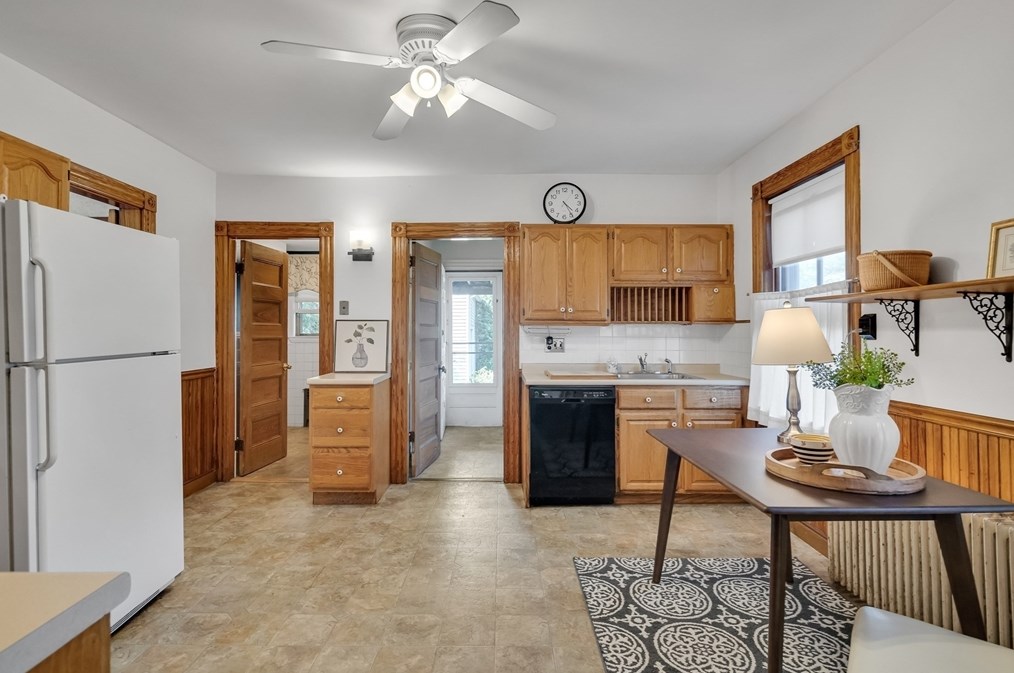 93 Warren St, Arlington MA 02474-5235 exterior