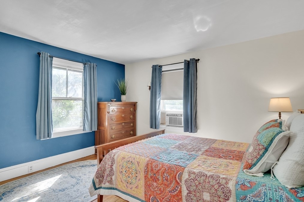 93 Warren St, Arlington MA 02474-5235 exterior