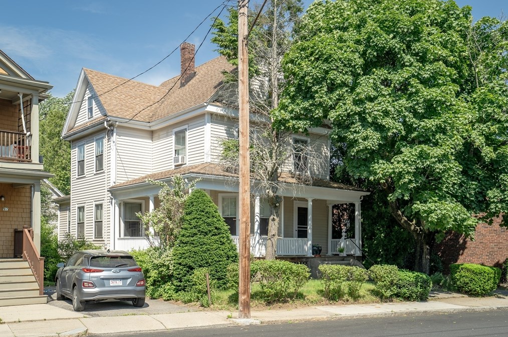 93 Warren St, Arlington, MA 02474