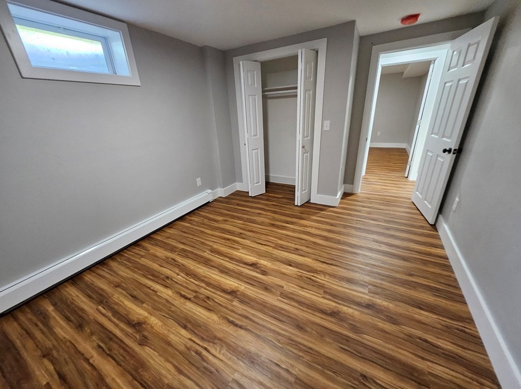 139 Avis Ave, Dracut MA 01826-2607 exterior