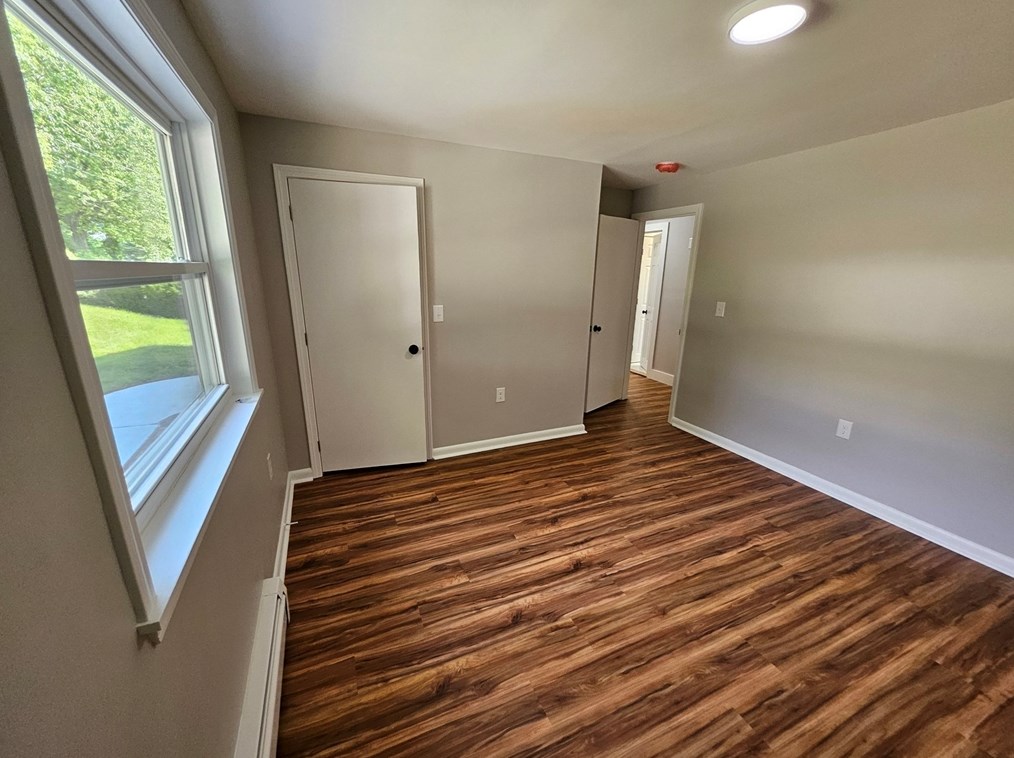 139 Avis Ave, Dracut MA 01826-2607 exterior