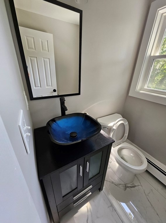 139 Avis Ave, Dracut MA 01826-2607 exterior