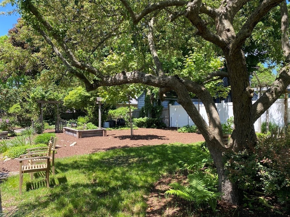 17 Jane St, Randolph MA 02368-1925 exterior