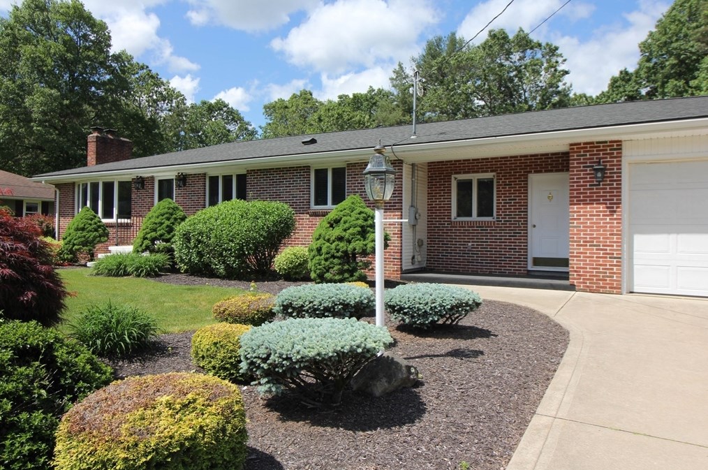 178 Joseph Ave, Montgomery, MA 01085