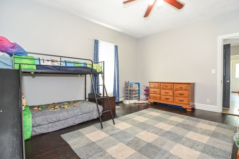 26 Fuller St, Seekonk MA 02771-6006 exterior