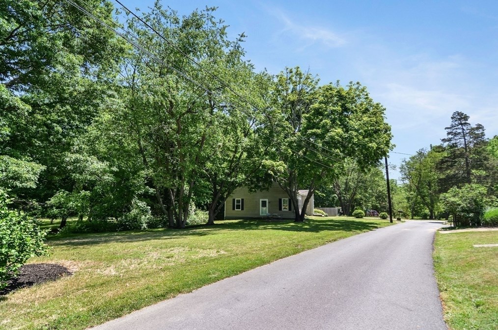 26 Fuller St, Seekonk MA 02771-6006 exterior