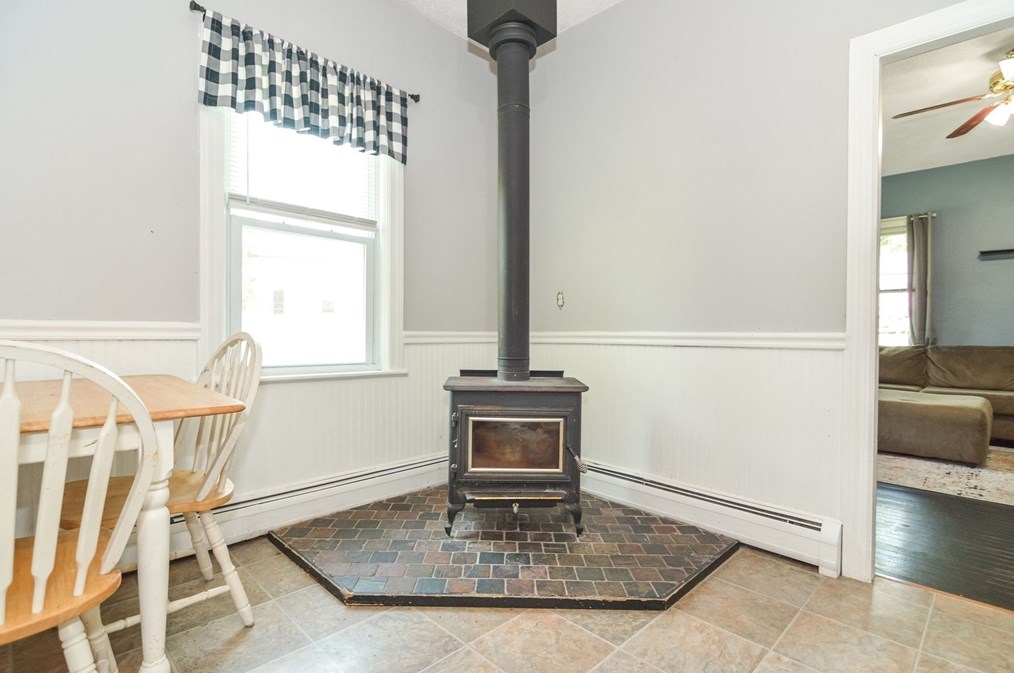 26 Fuller St, Seekonk MA 02771-6006 exterior