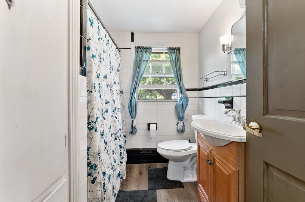 14 Prospect St, Agawam MA 01001-1403 exterior