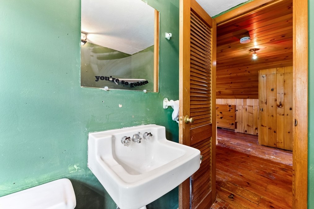 14 Prospect St, Agawam MA 01001-1403 exterior