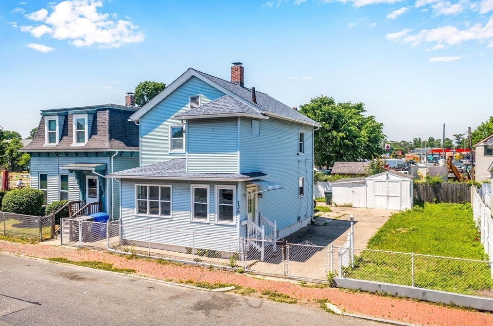 156 Florence St, Springfield, MA 01105 exterior
