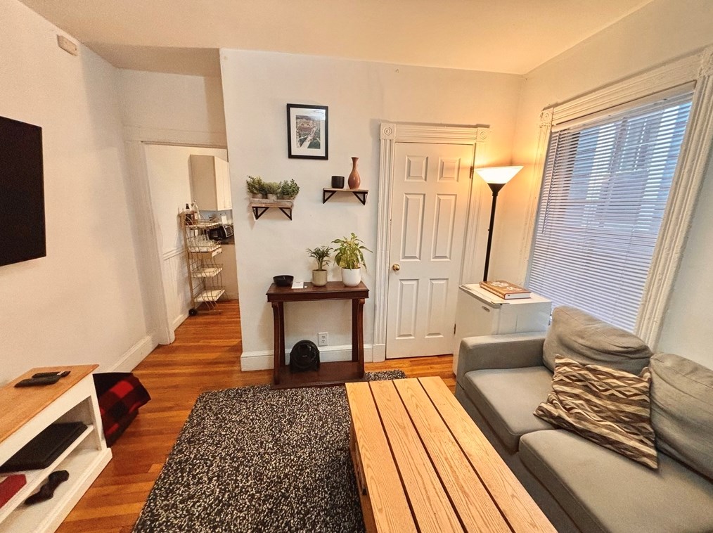 250 Brookline St Unit 1, Cambridge, MA