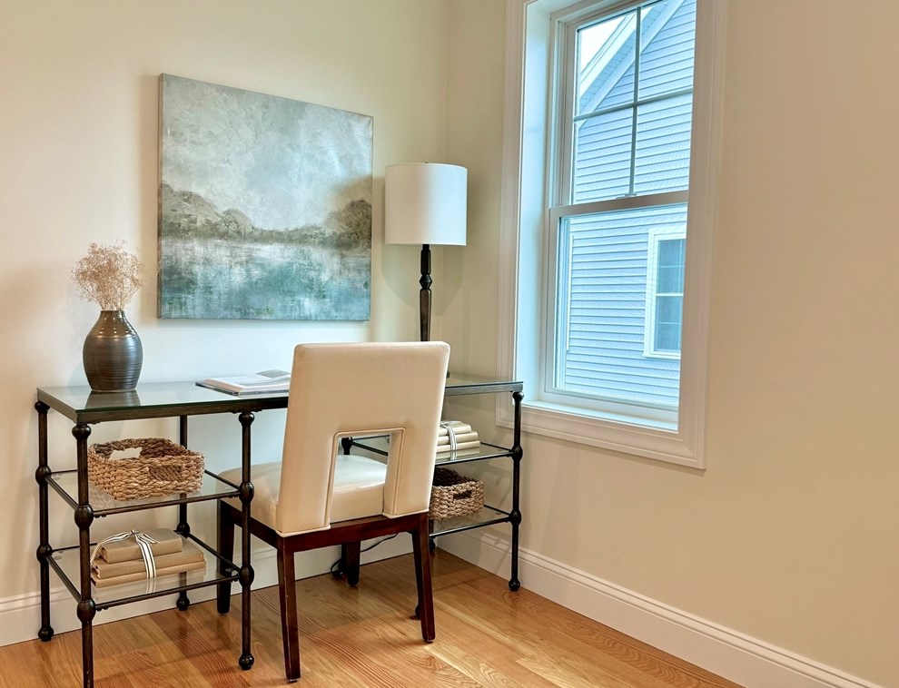 55 Pickering St, Danvers MA  01923-2048 exterior
