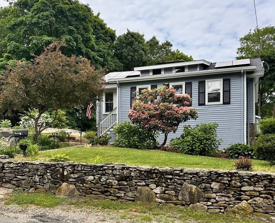 46 Roosevelt Rd, Weymouth MA 00021 exterior