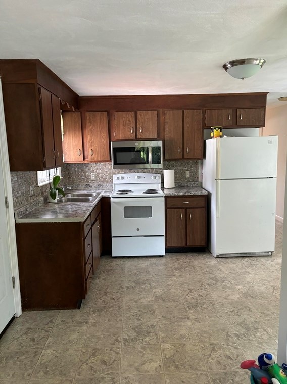 1163 Whipple Rd #1, Tewksbury, MA 01876