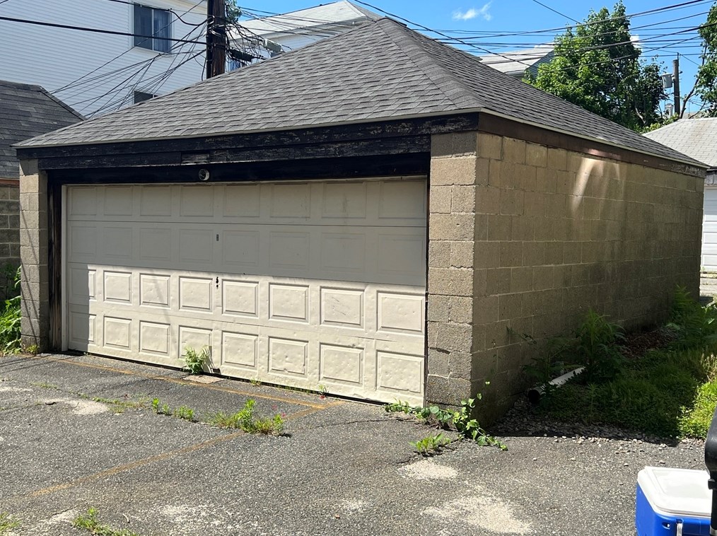 196 Fairmont Ave, Worcester, MA 01604