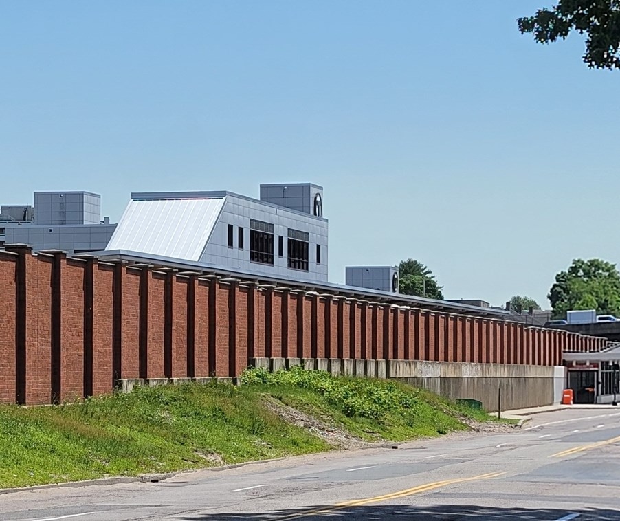 245 Newport Ave #2, Quincy, MA 02170