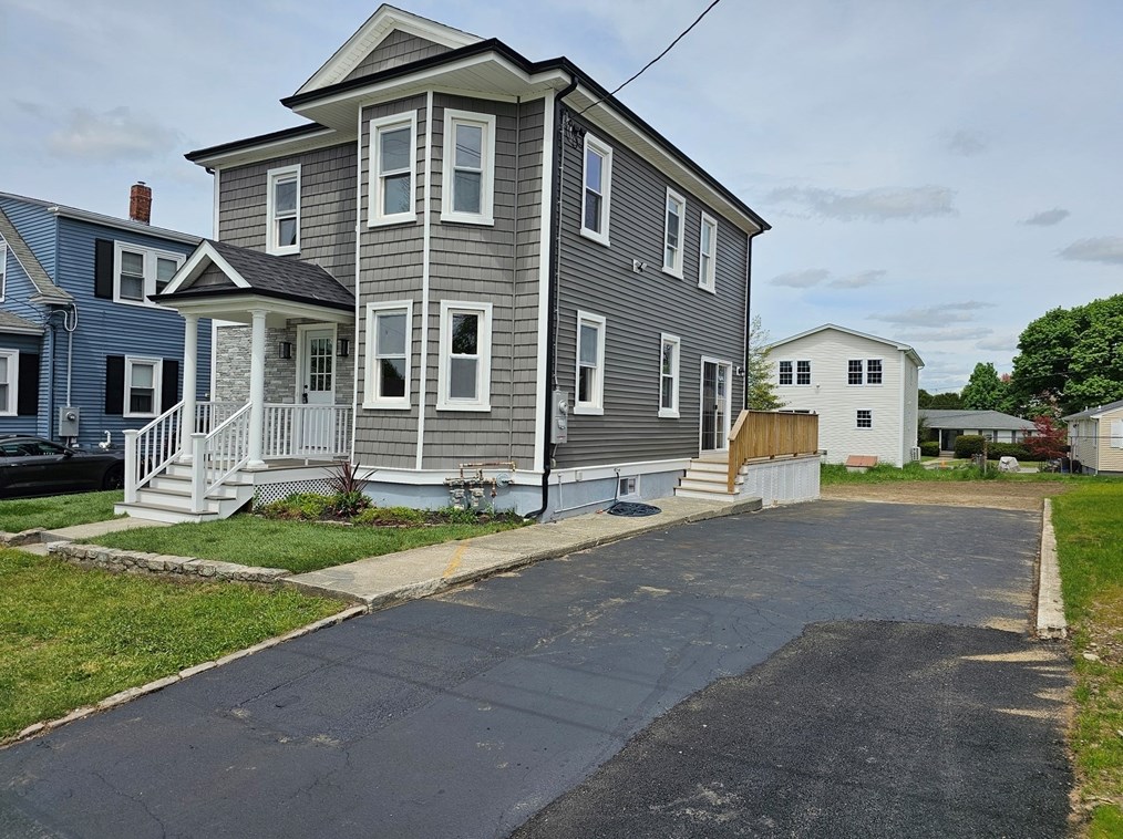160 Vincent Ave, East Providence, RI 02914