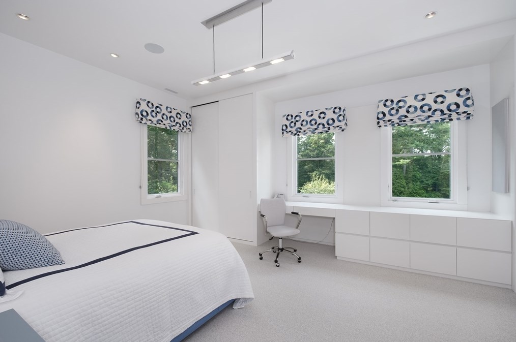 70 Possum Rd, Weston MA 02493-2318 exterior