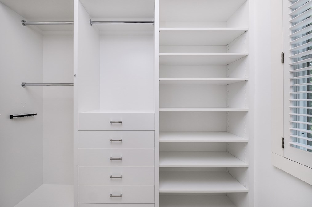 70 Possum Rd, Weston MA 02493-2318 exterior