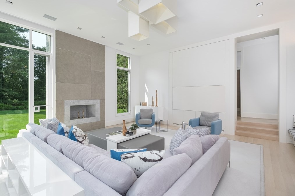 70 Possum Rd, Weston MA 02493-2318 exterior