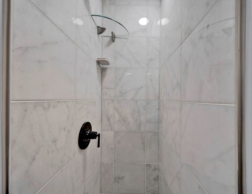 339 Abbott St, Springfield MA  01118-1601 exterior