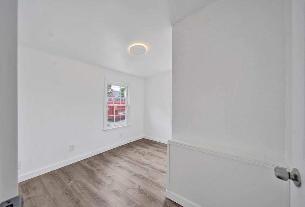 339 Abbott St, Springfield MA  01118-1601 exterior