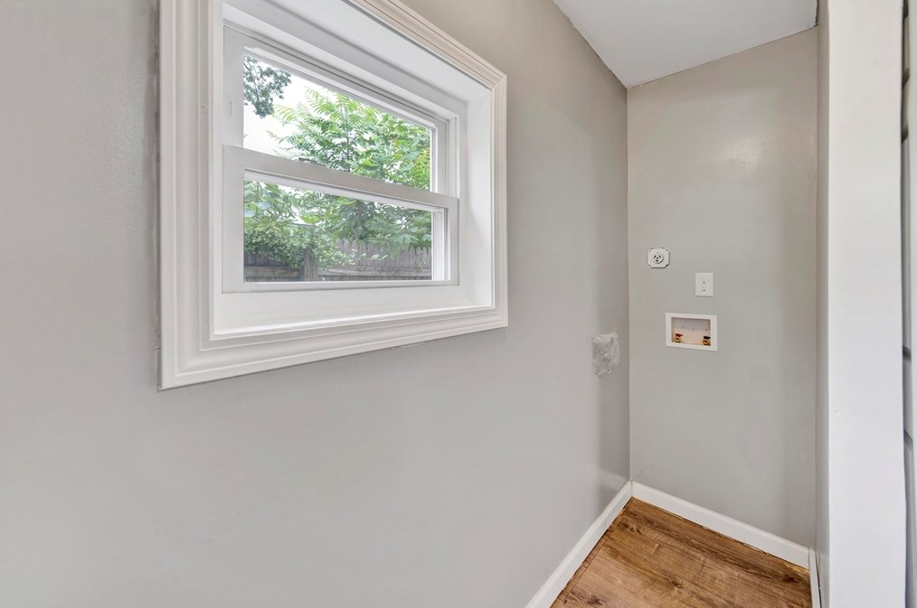 339 Abbott St, Springfield MA  01118-1601 exterior