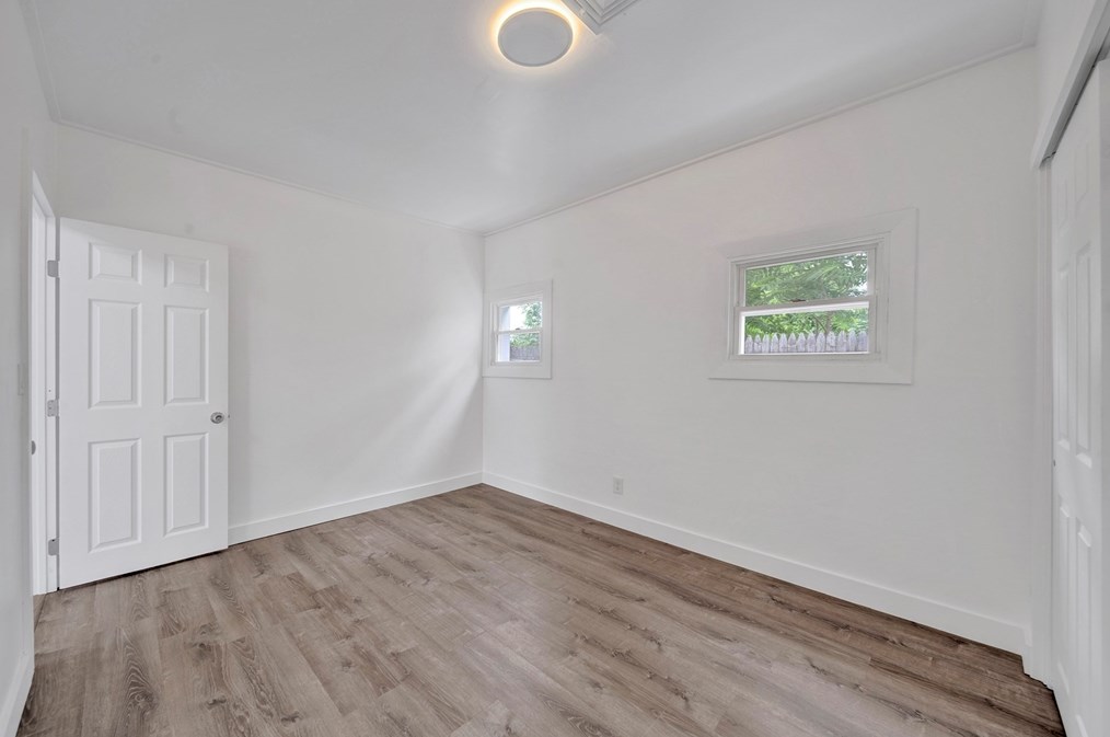 339 Abbott St, Springfield MA  01118-1601 exterior