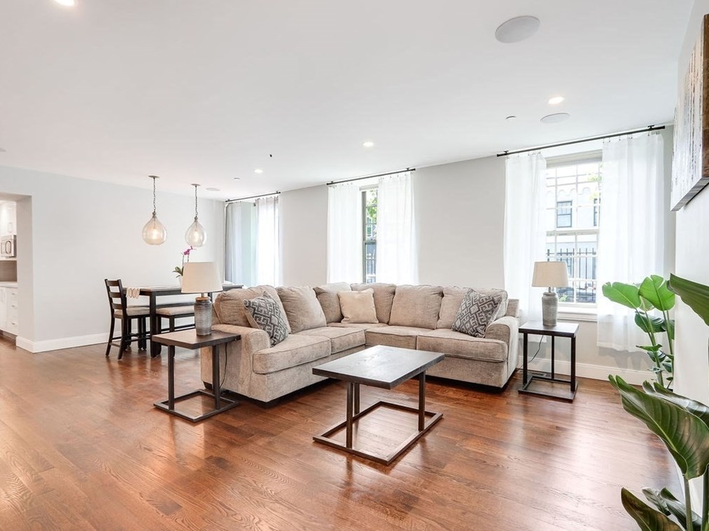 225 Dorchester St #27, Boston, MA 02127