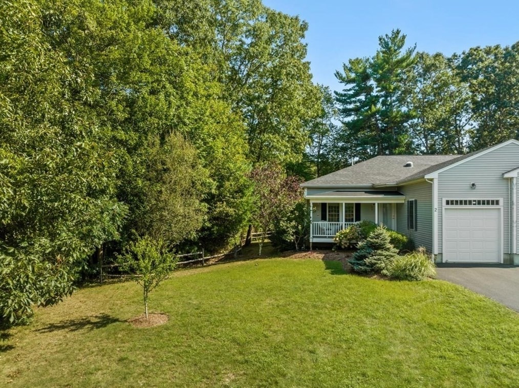 2 Eagles Cir, Rehoboth, MA 02769
