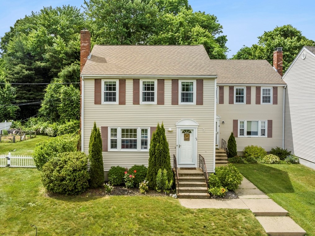 45 Cobb Rd #45, Wrentham, MA 02093