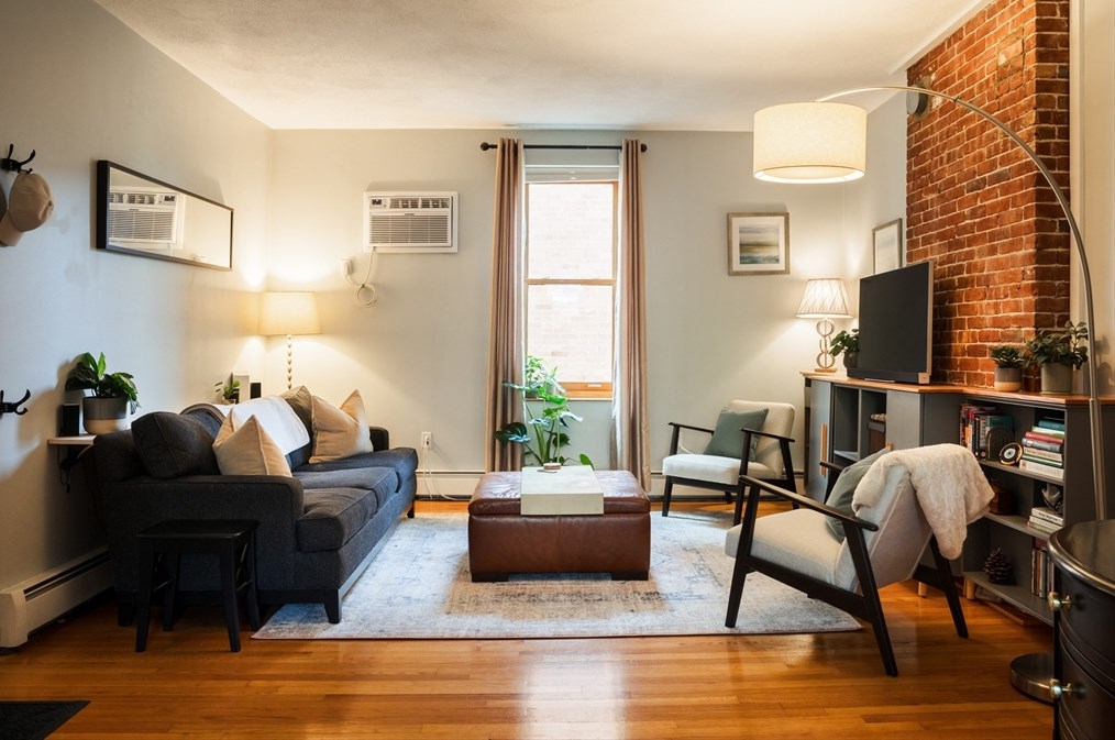 22 Church #6, Newton, MA 02166