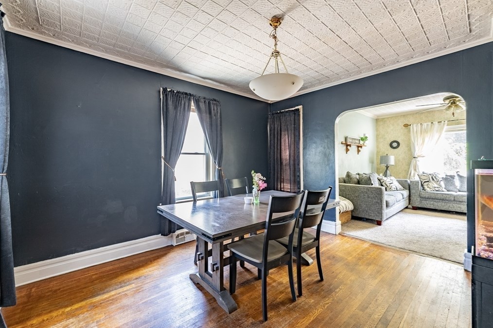 42 George St, West Springfield MA 01089-3414 exterior