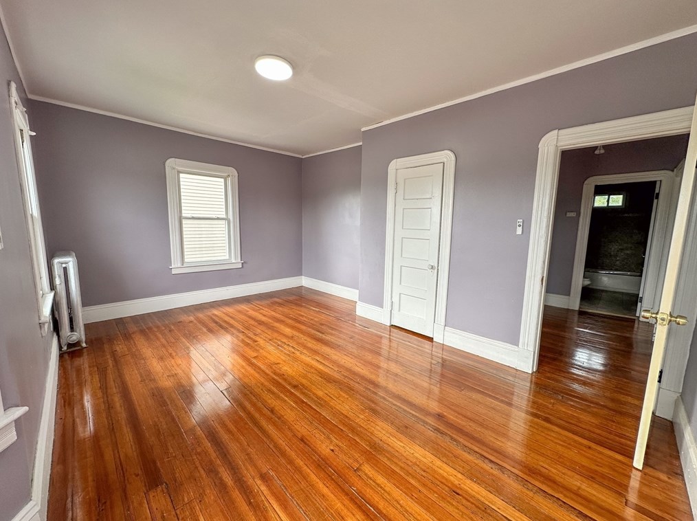 80 Riverdale St, West Springfield MA 01089-4619 exterior