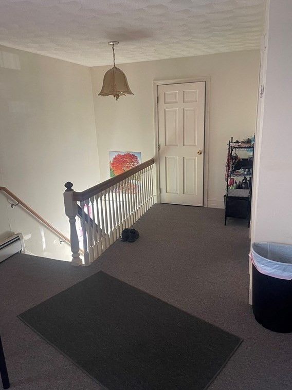 2020 Lakeview Ave, Dracut MA 01826-3272 exterior