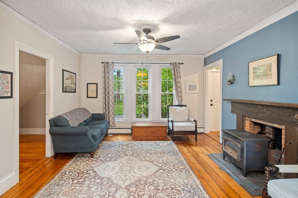 777 St, East Bridgewater MA 02324-2403 exterior