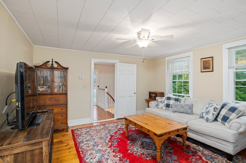 777 St, East Bridgewater MA 02324-2403 exterior