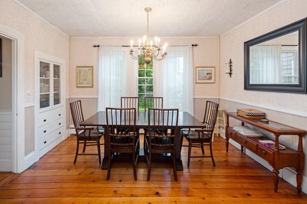 777 St, East Bridgewater MA 02324-2403 exterior