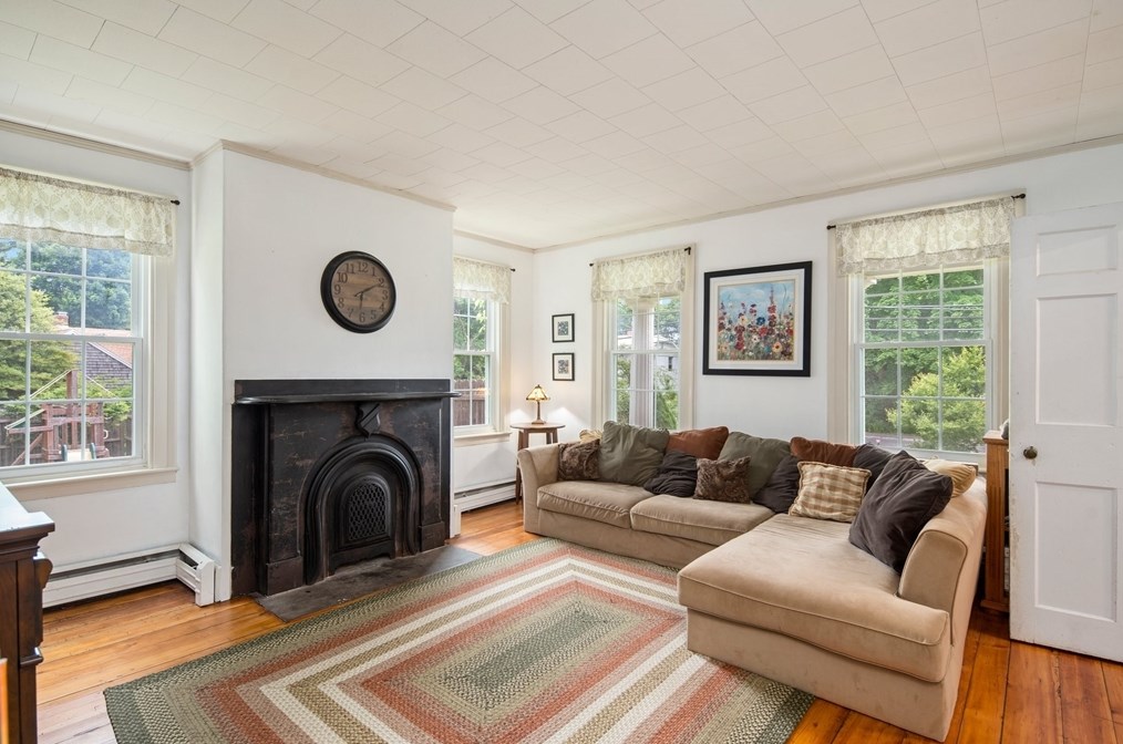 777 St, East Bridgewater MA 02324-2403 exterior