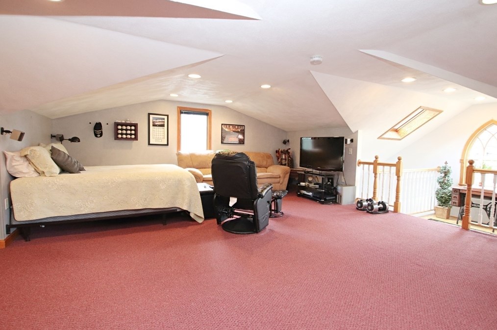 52 Pearson St, Saugus MA  01906 exterior