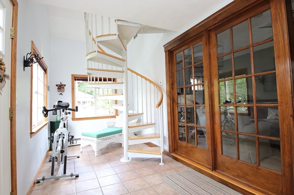 52 Pearson St, Saugus MA  01906 exterior