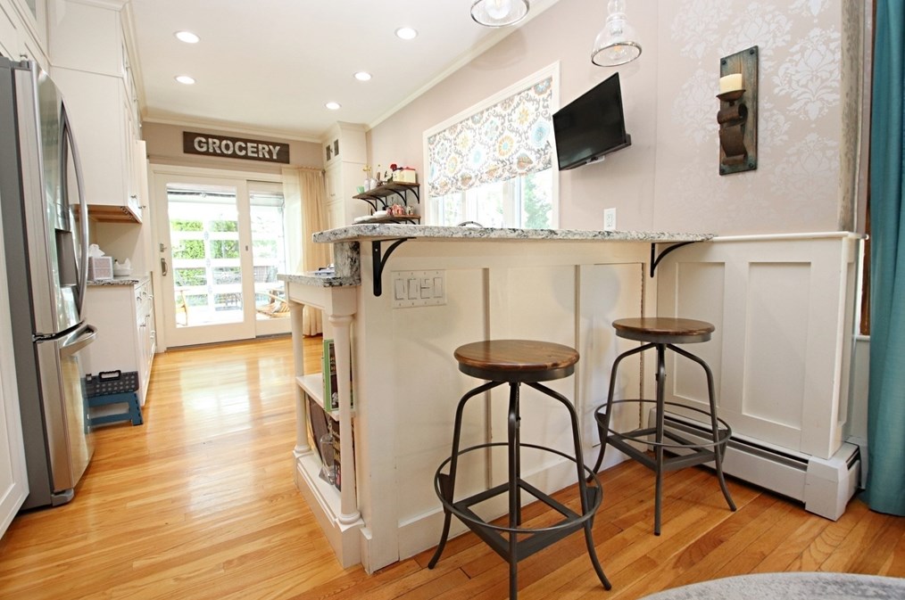 52 Pearson St, Saugus MA  01906 exterior