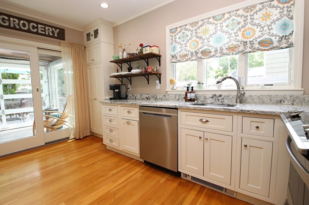 52 Pearson St, Saugus MA  01906 exterior