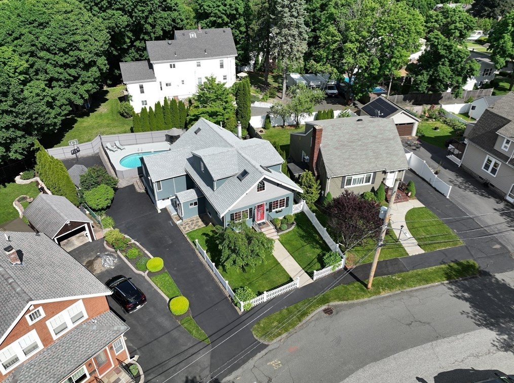 52 Pearson St, Saugus MA  01906 exterior