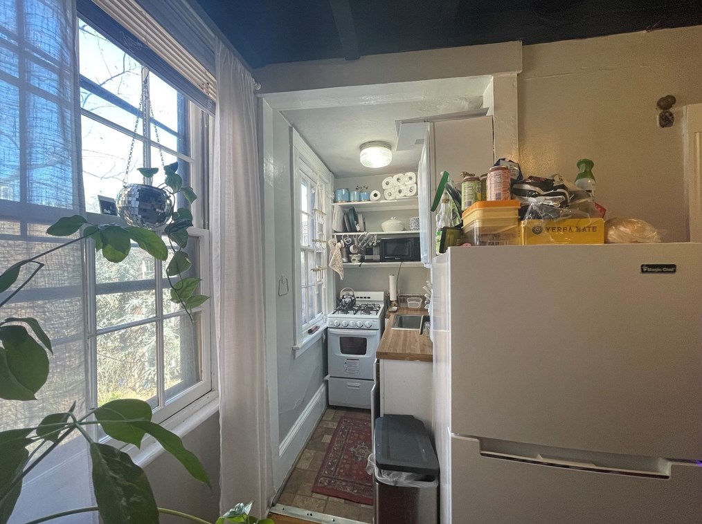 4 Champney Pl, Boston, MA 02114 exterior