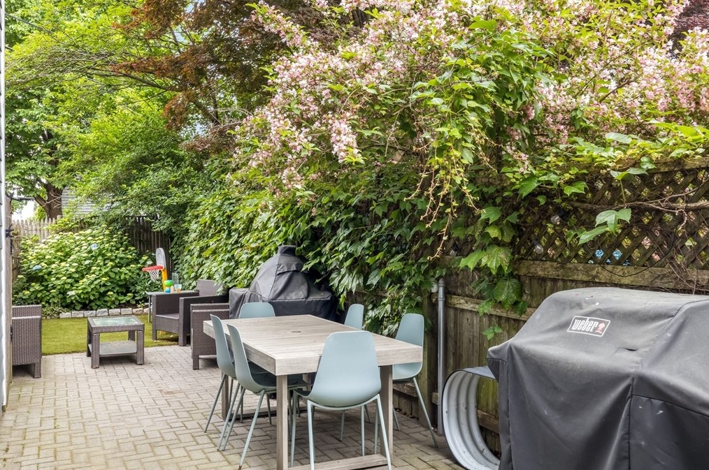 377 K St, Boston MA exterior