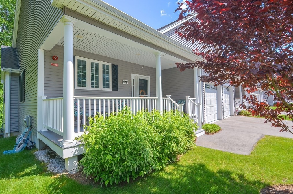 416 Village Ln, Bellingham, MA 02019