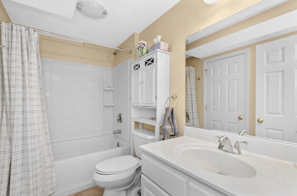 12 Auburn St, Boston MA  exterior